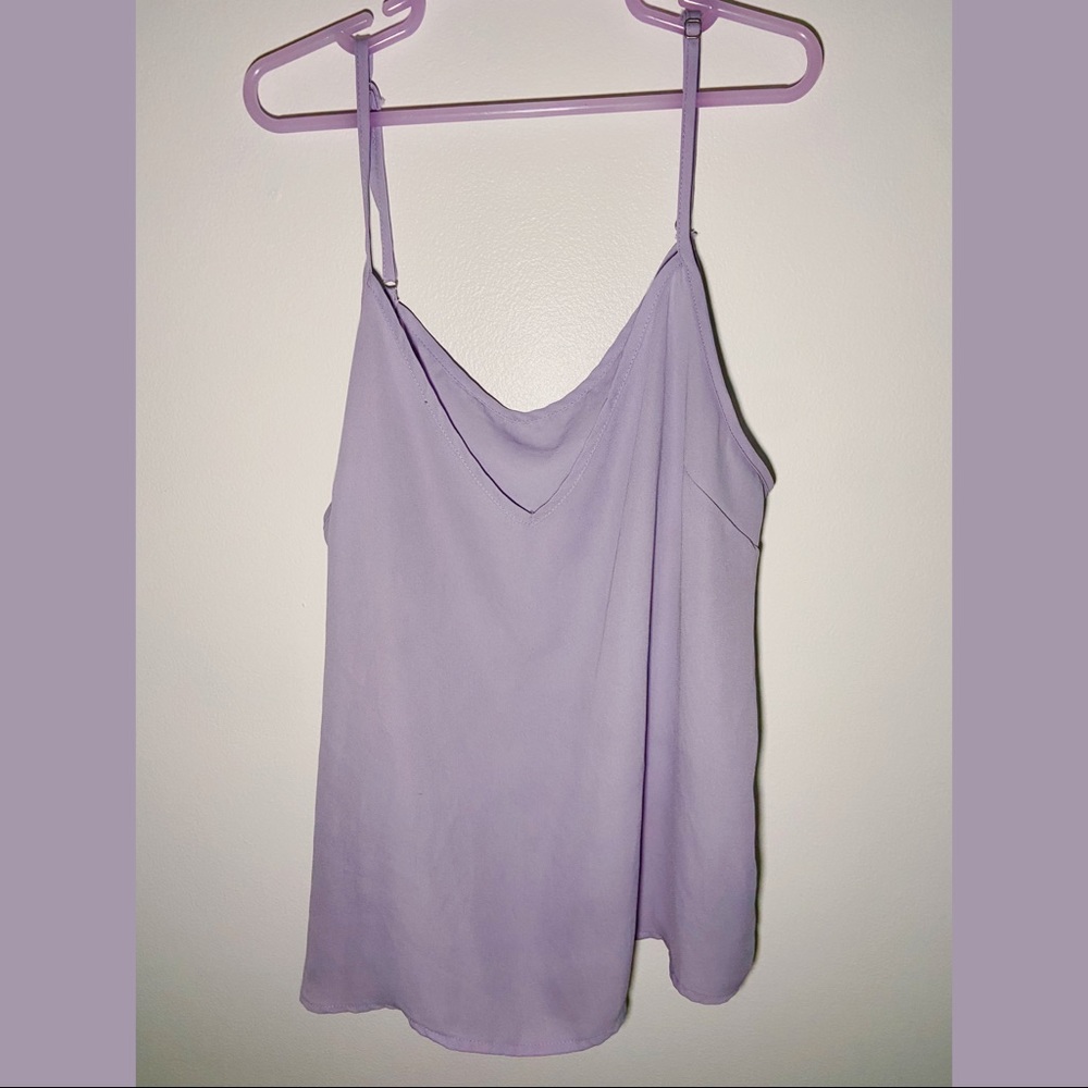 nwot lilac, light purple spaghetti strap V-neck tank top